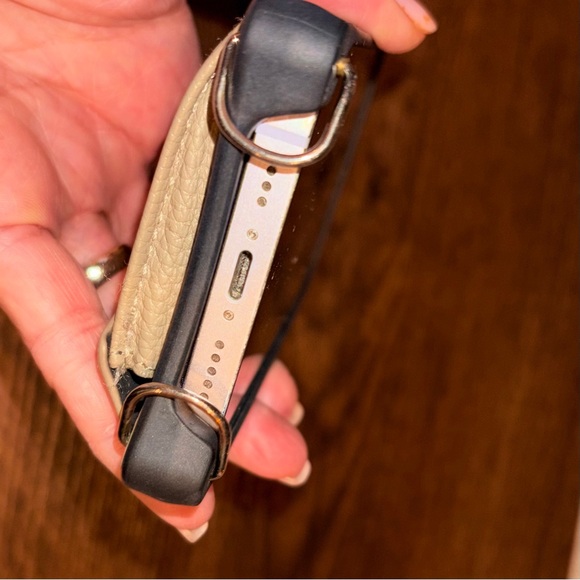 Bandolier Hailey iPhone 14 Greige/Silver - Picture 7 of 9